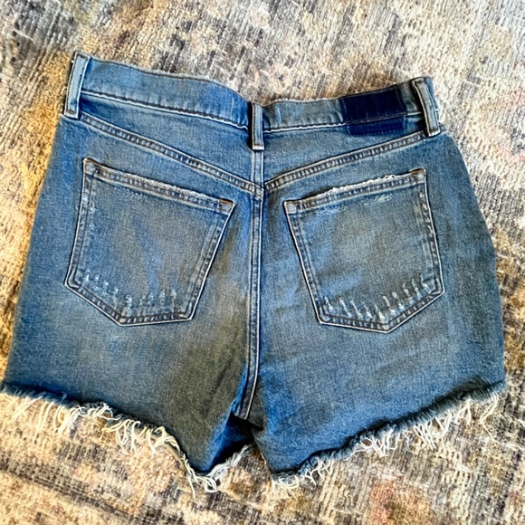 A&F High Rise Mom Short - Picture 2 of 4